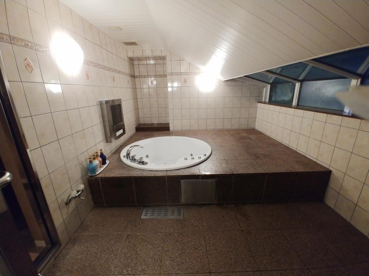 Hotel Allure (Adults Only) Nagoya Eksteriør billede
